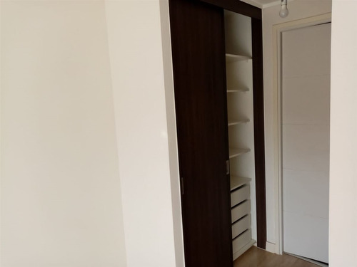 Depto. En Arriendo De 1 Dorm. En Calle Llanquihue P Varas