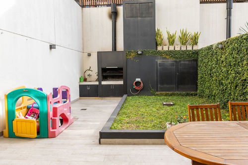 4 Amb Jardin/parrilla 2 Cochera/2 Bau /pileta/sol