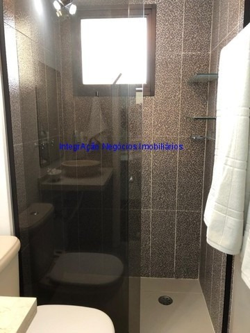 Imagem 6 de 10 de Apartamento 99m², 03 Dormitórios (sendo 01 Suíte), 02 Banheiros E 02 Vagas Na Garagem. Condomínio Com Portaria, Segurança 24hrs, Piscina. - 21062303 - 69714271