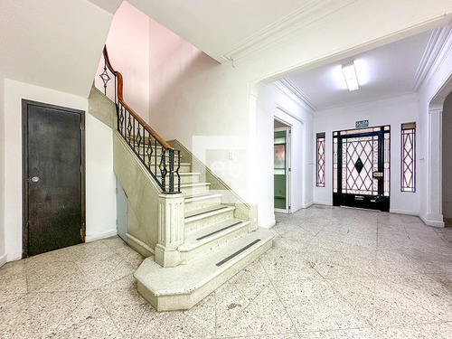 Casa De Los 50s Con Uso De Suelo En Renta En Colonia Cuauhtémoc
