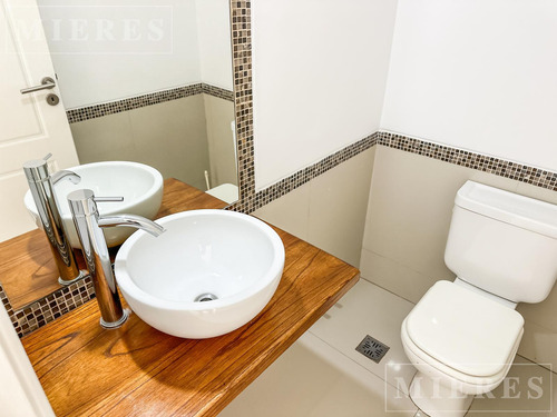 Casa En Venta Sobre Lote Interno En Los Alisos, Nordelta