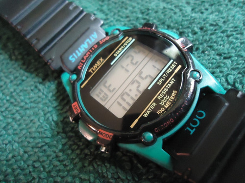 Timex Reloj Digital Vintage Verde