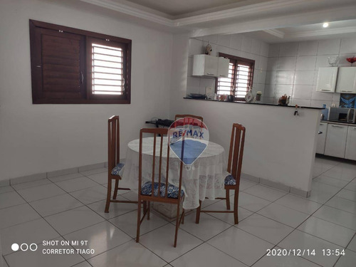 Ótima Casa Com Piscina E Churrasqueira À Venda - 200m² - Emaús - Parnamirim/rn - Ca0210