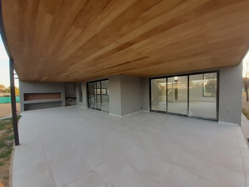Imagen 14 de 23 de Chacras De La Villa - Casa 3 Dorm 330 M2 Cub - A Estrenar - Villa Allende
