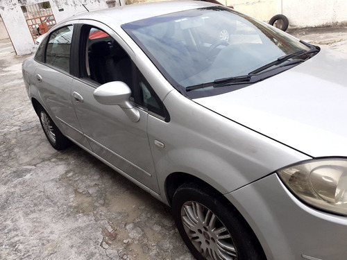 Fiat Linea 2013 1.8 16v Essence Flex Dualogic 4p