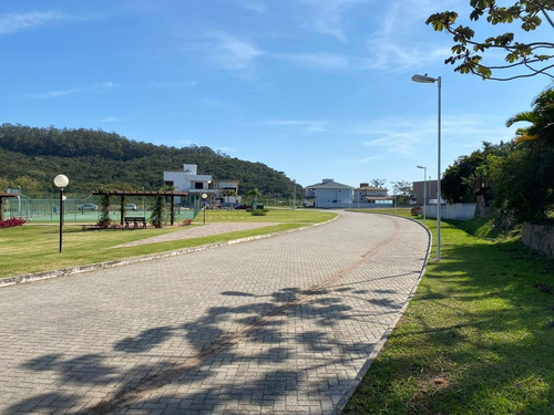 Imagem 24 de 29 de Oportunidade Para Construir A Sua Casa Em Florianópolis/sc - Te0004