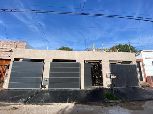 Inversión Asegurada, Casa Subdividida En 3 Departamentos