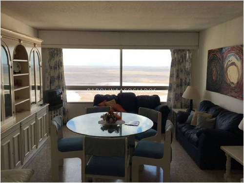Imagen 3 de 16 de Apartamento En Peninsula, 3 Dormitorios *
