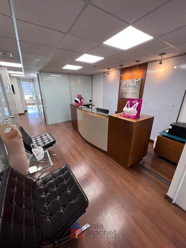 Imagen 8 de 13 de Oficina En Arriendo En Las Condes