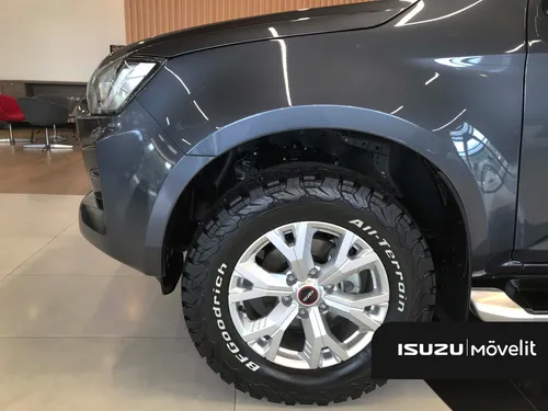 Isuzu Pickup Adventure