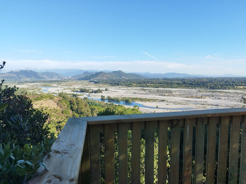 Hermoso Chalet Con Vista Al Río En Sector Querí