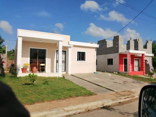 Proyecto De Casas 3 Hab Km 17 Autopista Duarte 