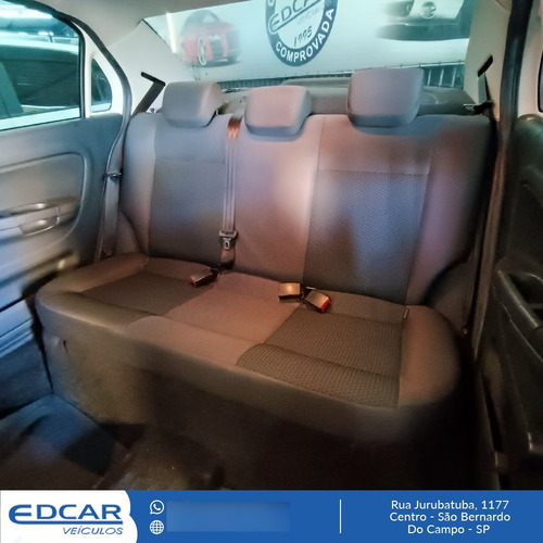 Volkswagen Voyage 1.0 FLEX 12V 4P