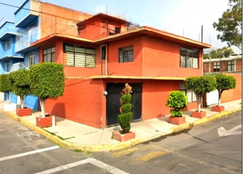 Casa En Venta En Residencial Zacatenco En Rematee!