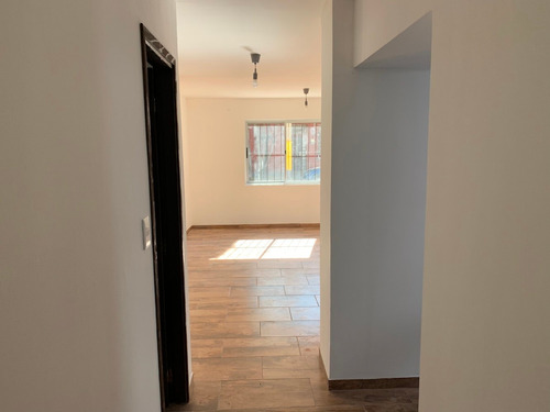 Casa En P.h Alquiler 2 Dormitorios Unión Con Patio Sin G.c