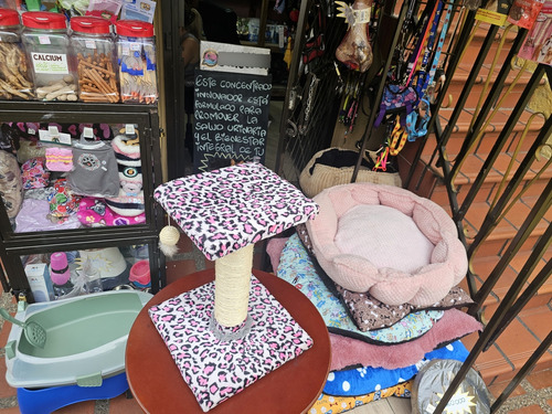 Rascador De Gato Chic En Leopardo Rosa- ¡protege Tu Sofa!