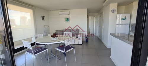 Apartamento En Alquiler Por Temporada - Ref: 1447