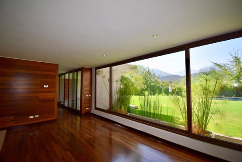 Casa Mediterranea En Exclusivo Condominio Cod.061