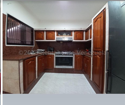 *//. Zudwendyz Leal Vende Casa Con Local Comercial En La Mata Cabudare, Lara. //* Zl