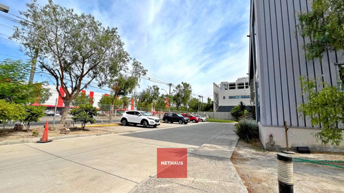 Nethaus Vende Gran Edificio Multiuso En Enea Pudahuel