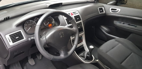 Imagem 6 de 10 de Peugeot 307 Presence 1.6 16v Flex 2011 Completo + Teto Solar