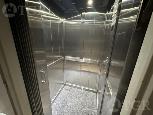 Venta Departamento Monoambiente Con Cochera Cubierta En Caseros