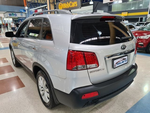 Imagem 8 de 8 de Kia Sorento 3.3 V6 Ex 7l C/teto 2012
