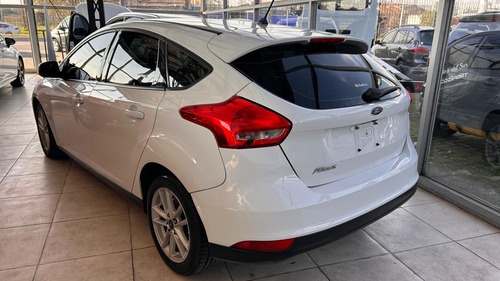 Ford Focus 5p 2.0l N At Se 2018 Blanco