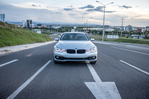 Imagen 3 de 15 de Bmw Serie 3 318 2018 Automático Plata, Como Nuevo