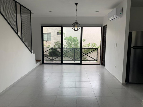 Imagen 10 de 23 de Casa Tipo Town House En Venta, Montebello, Mérida, Yucatán