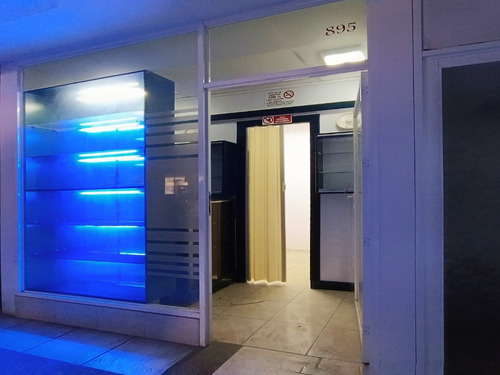 Imagen 3 de 3 de Alquiler De Local Comercial Cc Vasconia 11 M2. Los Teques