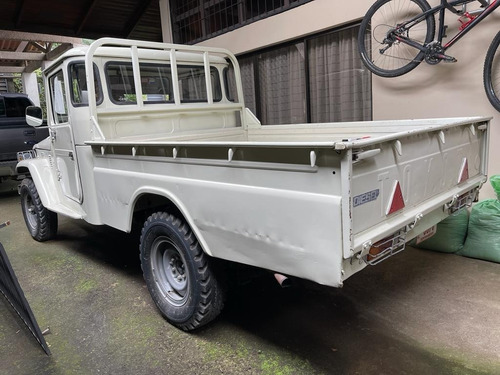 Imagen 2 de 5 de Toyota Land Cruiser Serie 45 1978