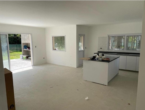 Imagen 8 de 12 de Casa A Estrenar En Barrio Smithfield