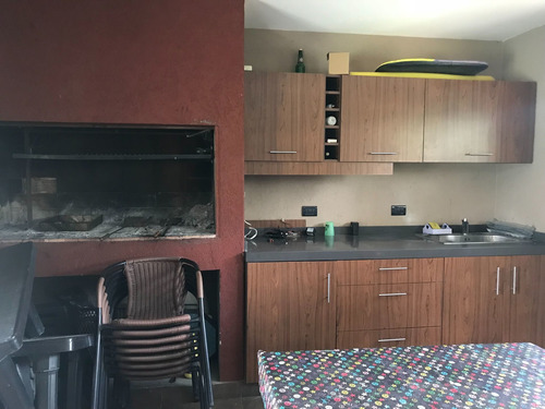 Imagen 25 de 30 de Venta Casa 2463 Mts2 De Parque Con Piscina Pilar