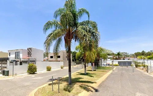 Casa Con Excelente Mantenimiento Y Ubicación Arf
