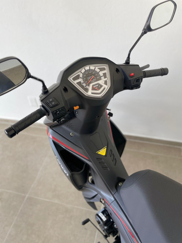 Moto Loncin Reiz 125