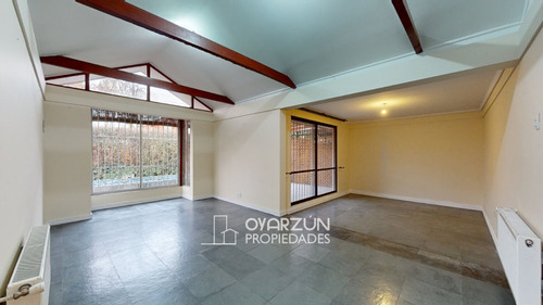 Casa En Venta De 4 Dormitorios 2 Baños 2 Estacionamientos