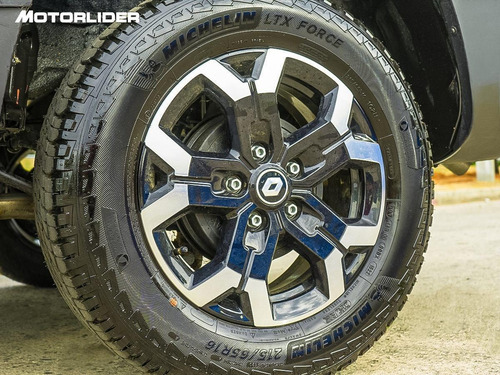 Imagen 12 de 25 de Renault Oroch 1.3t Intense At Ex. Full | Permuta / Financia