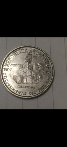 Monedas Argentina  Conmemorativa Descubrimiento Del Petróleo