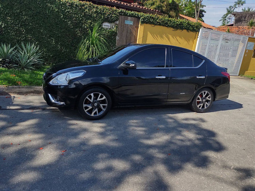 Nissan Versa 2017 1.6 16v Sl Unique Aut. 4p
