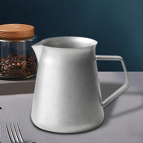 Cafetera Elegante Para Uso Doméstico Y En Cafeterías