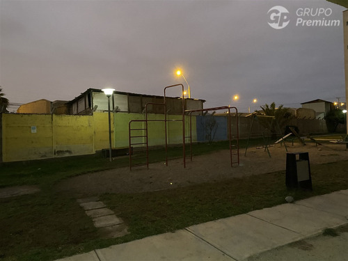 Departamento En Venta De 3 Dorm. En Coquimbo