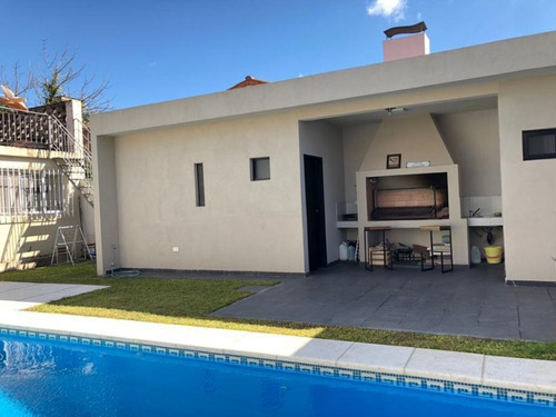 Imagen 6 de 11 de Chalet En Venta En Castelar Norte