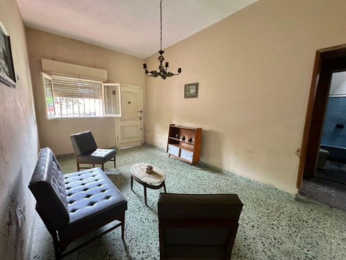 Venta Casa A Reciclar 3 Amb C/jardin En Padua Sur