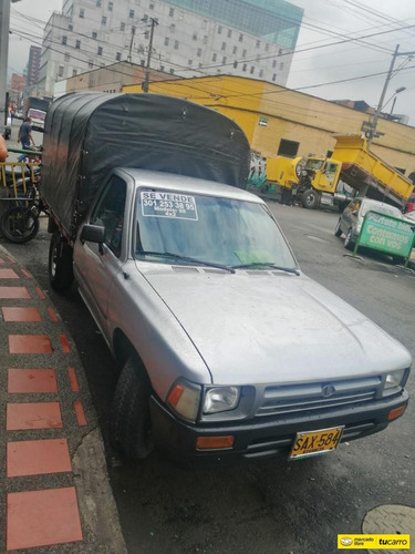 Toyota Hilux Mt 2400cc 4x2
