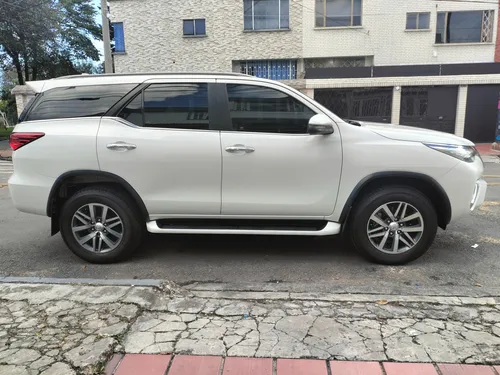 Toyota Fortuner 2.8l