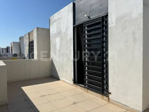 Casa En Venta En Fracc. Los Castaños Apodaca
