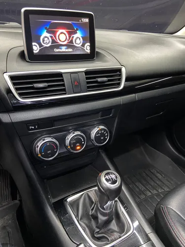 Mazda 3 2,0 TOURING, CUERO, MECANICO