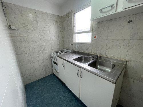 2 Ambientes En Barrio Norte Recoleta. En Venta!