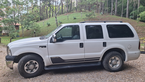 Tropical F-250 Modelo Tropivan 09 Lugares Impecável E Revisa
